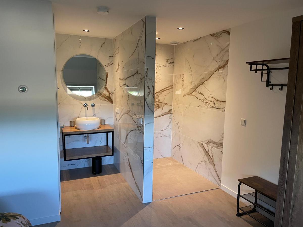 Appartement 5 Vrouwenpolder Dış mekan fotoğraf